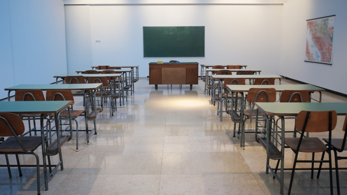 Prezenční studium na EAV