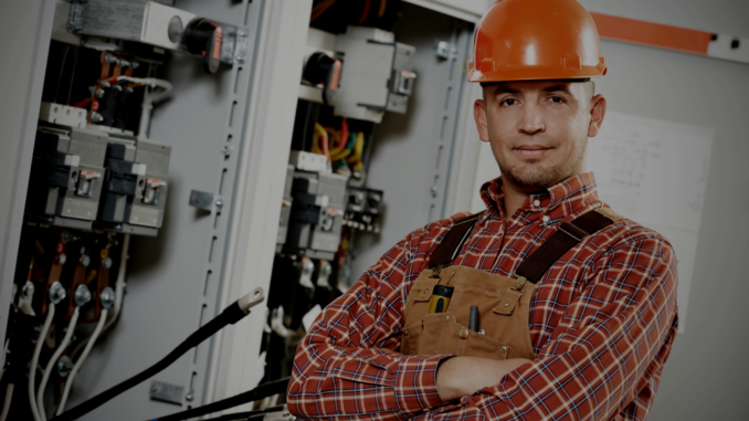 Final exams for electricians at the Academy: preparation for a professional career
